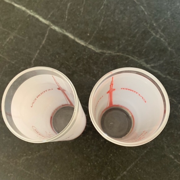 Set of 2 CN TOWER Souvenir HIGHBALL COCKTAIL GLASSES - Picture 5 of 5